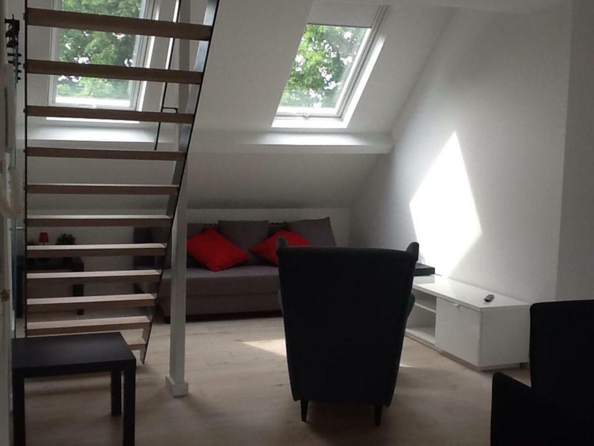 Akker Duplex Apartment Mortsel